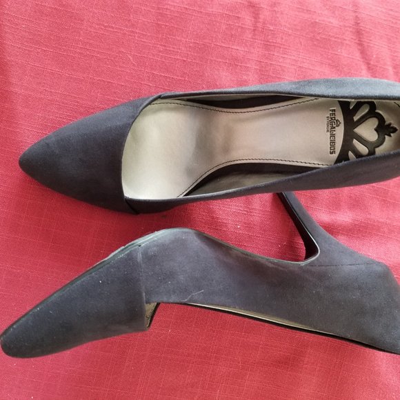 Shoes - Picture 2 of 2